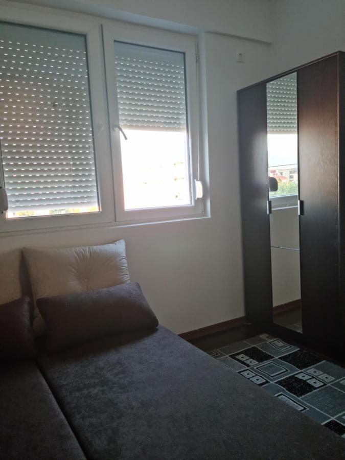 Lester Apartments Skopje Ngoại thất bức ảnh