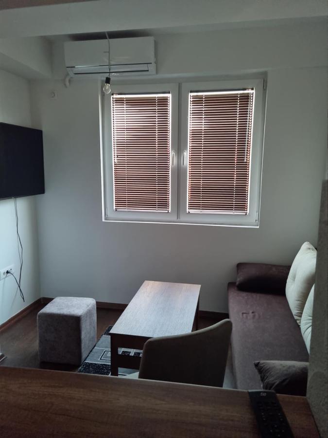 Lester Apartments Skopje Ngoại thất bức ảnh